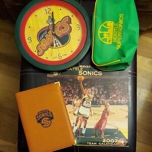NBA Seattle SuperSonics Memorabilia Set